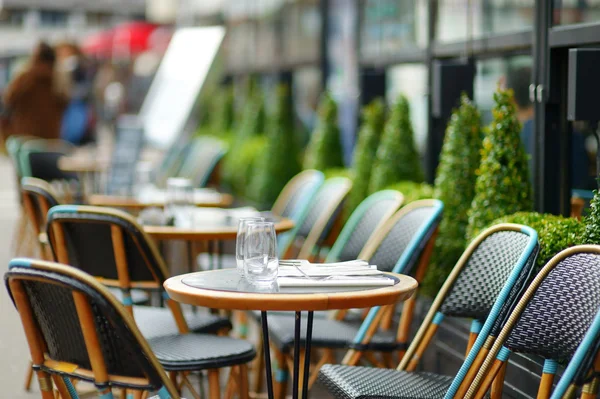 Gemütliches Café im Freien — Stockfoto