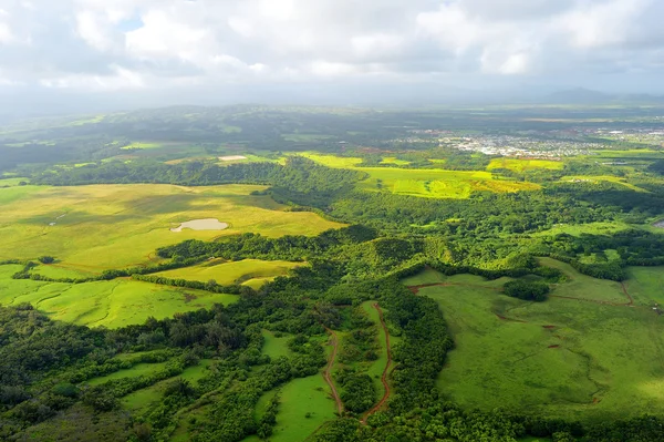 Aerial view of spectacular jungles, Kauai — Stock Photo, Image