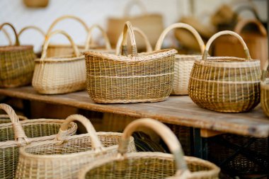 Vilnius 'taki Paskalya pazarında çeşitli boyutlarda sepetler satılıyor. Mart ayında Litvanya 'nın başkentinin sokaklarında yıllık bahar festivali düzenleniyor..