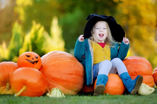 Little girl wearing halloween costume — Stock Photo, Image