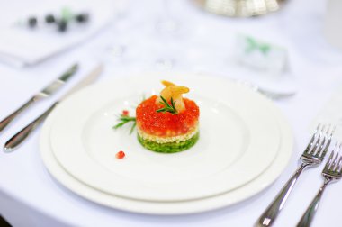 süslü balık yemek