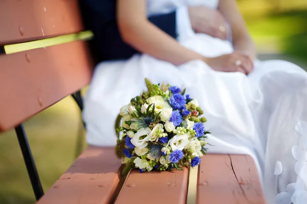 Beautiful wedding bouquet — Stock Photo, Image