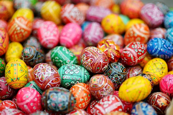 Ovos de Páscoa coloridos em Vilnius — Fotografia de Stock