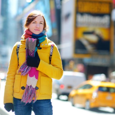 kadın zaman zaman kare gezi