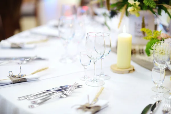 Conjunto de mesa para evento festivo — Fotografia de Stock