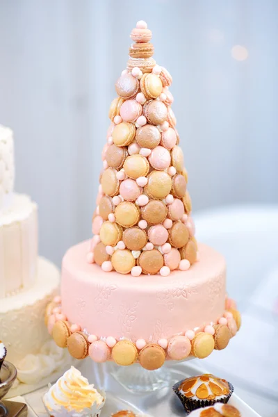 Bolo de casamento rosa — Fotografia de Stock