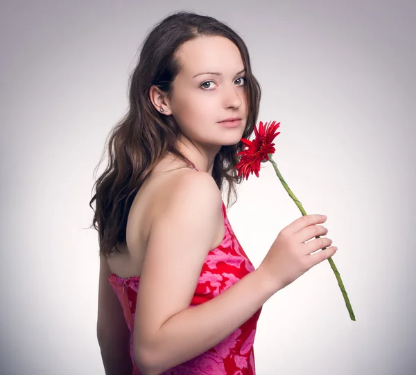 Dívka s květinami — Stock fotografie