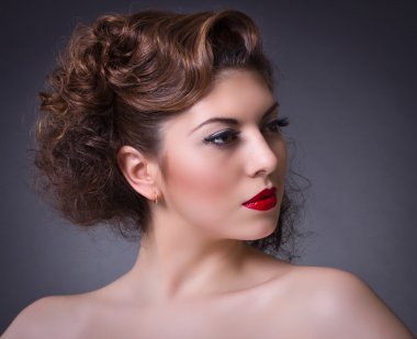 güzel bir kadın yüzü