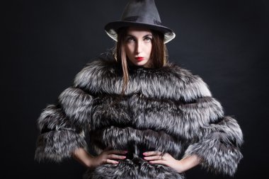 kürk moda kadın