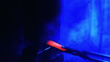 Smith çekiç demir parçası