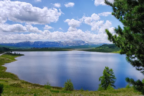 Vacker Sjö Altai Bergen — Stockfoto