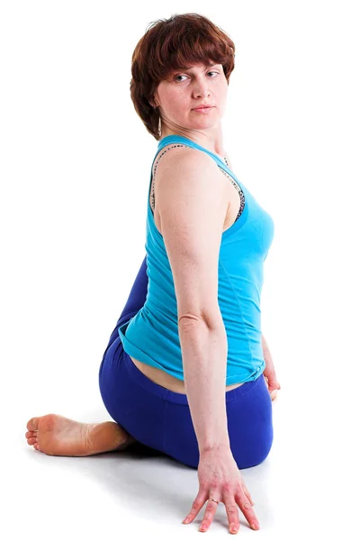 Frau macht Yoga — Stockfoto