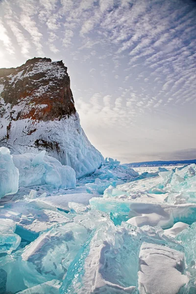 Камень и лед — стоковое фото