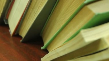Kitap yığını