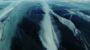 Sibirya'daki Baykal Gölü