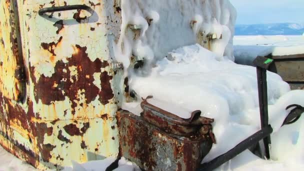 Viejos barcos oxidados — Vídeos de Stock