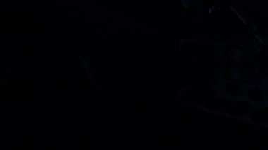 Erkek el ışığı açmak