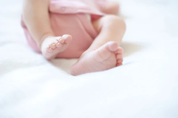 Piedi del neonato — Foto Stock
