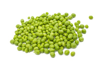 yeşil bezelye izole 