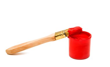 İzole kırmızı boya ile fırça 