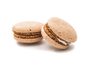 acıbadem kurabiyesi çikolata izole 