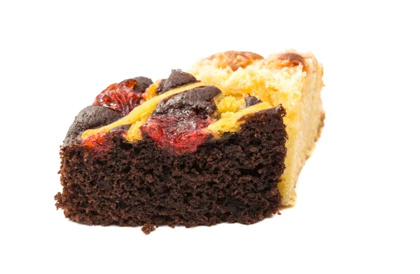 Deliziosa torta isolata — Foto Stock