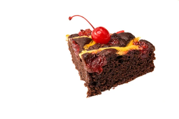 Torta di frutta al cioccolato isolato — Foto Stock