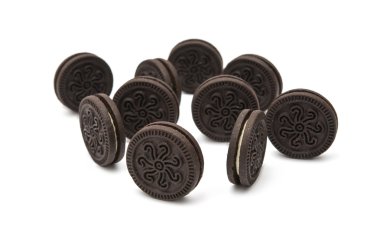 krema dolgulu çikolata kurabiye 