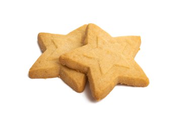 Beyaz arkaplanda izole edilmiş noel kurabiyeleri