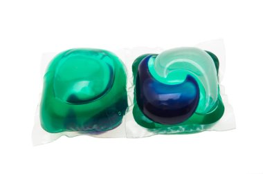 çamaşır kapsülü beyaz arkaplanda izole