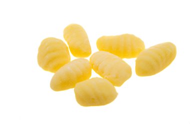 gnocchi beyaz arkaplanda izole edildi