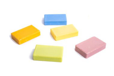 Fransız sabunu beyaz arkaplanda izole edilmiş.