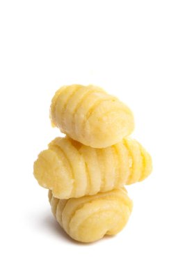 gnocchi beyaz arkaplanda izole edildi