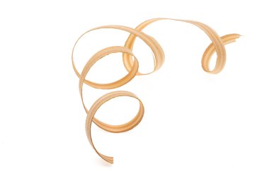 Beyaz zemin üzerinde izole ahşap talaşı