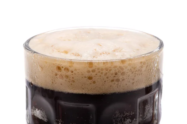 Стакан Тёмного Пива Белом Фоне — стоковое фото