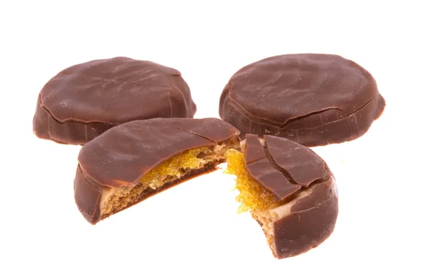 Biscuits Chocolat Avec Caramel Isolé Sur Fond Blanc — Photo