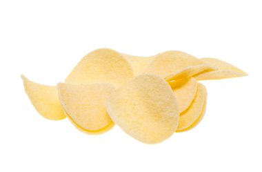 Patates cipsi beyaz arkaplanda izole 