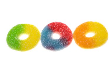 Beyaz arkaplanda izole edilmiş şekerleme 