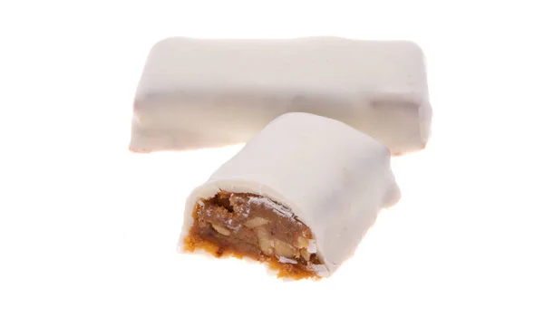 Chocolade Snoepjes Met Gedroogde Abrikozen Geïsoleerd Witte Achtergrond — Stockfoto