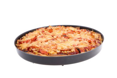 Beyaz arkaplanda izole edilmiş pizza 