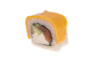 Suşi beyaz arkaplanda izole edildi 