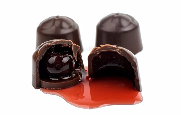 Ciliegie ricoperte di cioccolato — Foto Stock