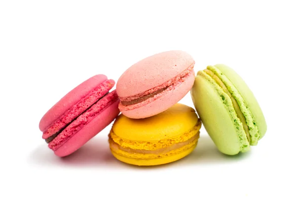 Farbenfrohe und leckere französische Macarons — Stockfoto
