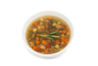 Beyaz tabakta sebze çorbası