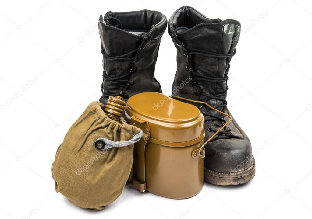 Resistente over kondom Gamle militære støvler — Stock-foto © ksena32 #75702819