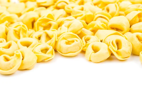 Tortelliniφθινόπωρο φύλλωμα στο φόντο του ουρανού — Fotografia de Stock