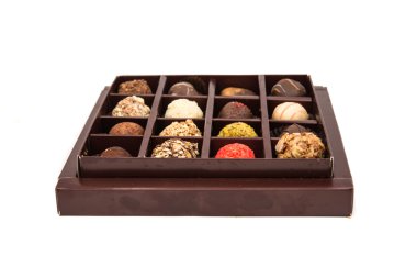 Kutu çikolata truffles