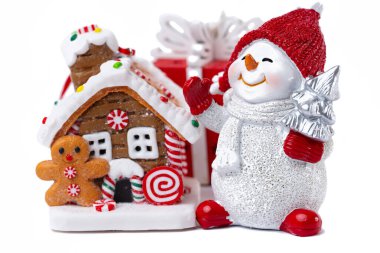 Beyaz arka plan üzerinde izole funny snowman