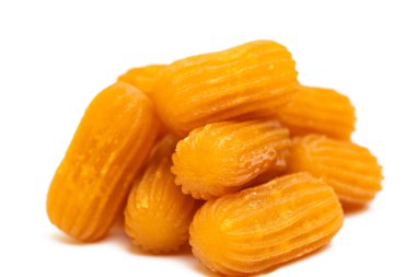 Tulumba beyaz arkaplanda izole edildi