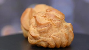 Eklerlerin yakın çekim videosu